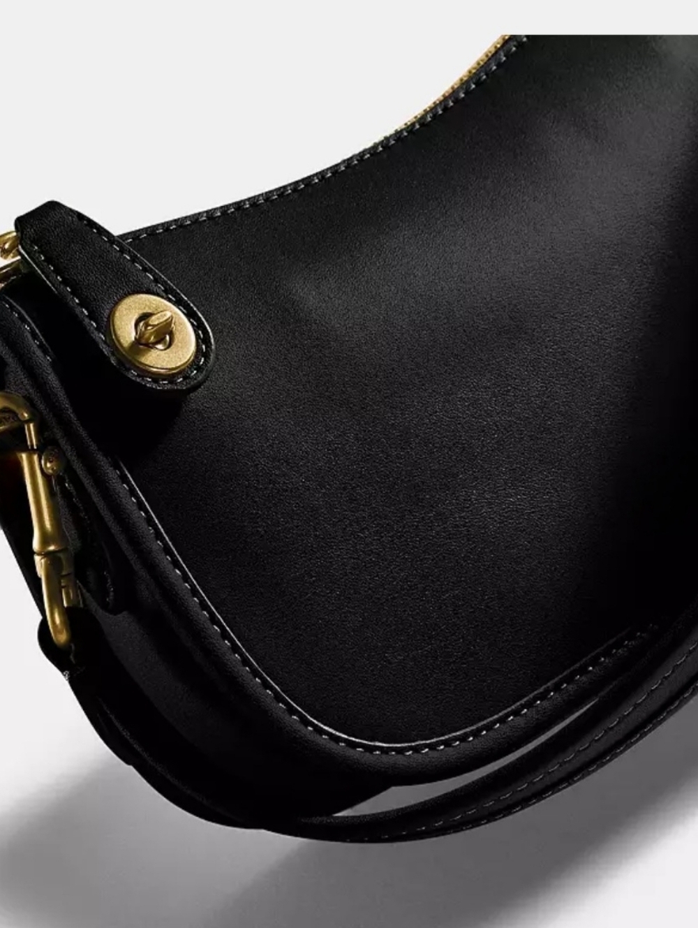 The Coach Originals - Swinger 20 Leather Shoulder Bag in Black (NWT) - Picture 2 of 15
